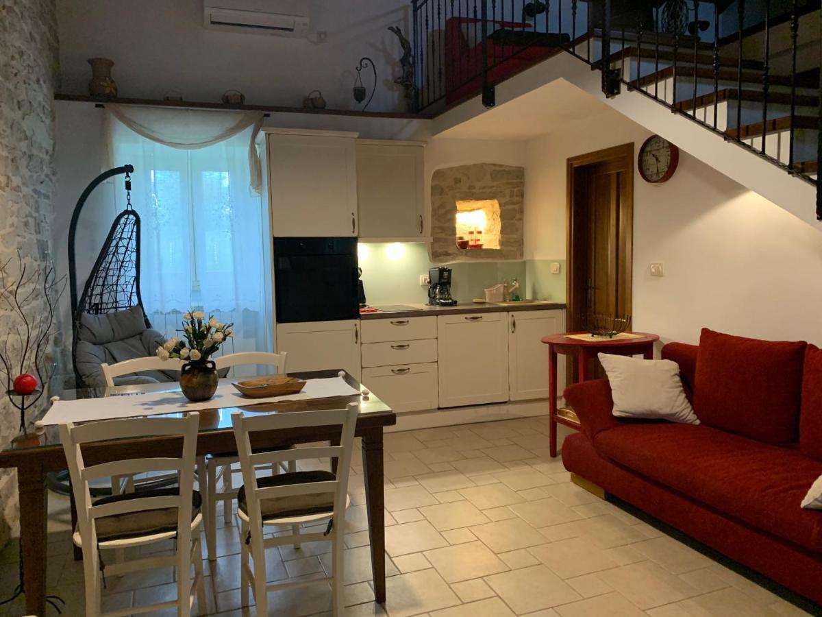 Holiday Home Mattiuzi Nedescina Ngoại thất bức ảnh