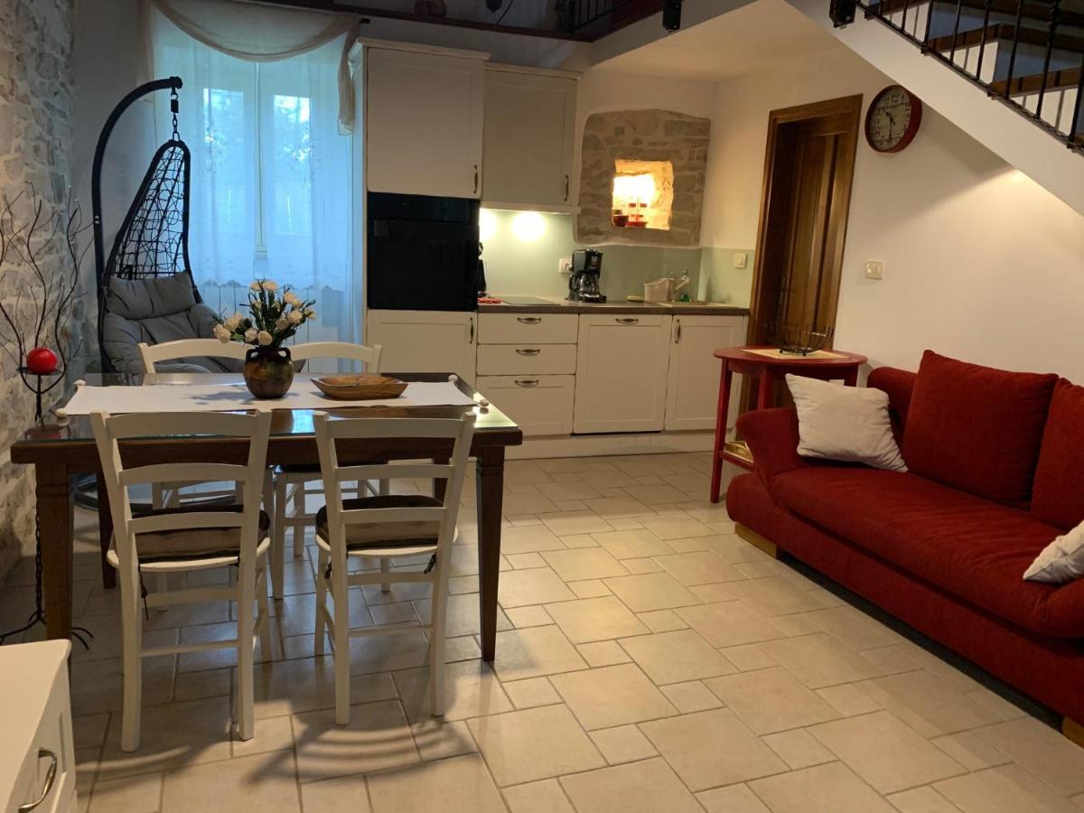 Holiday Home Mattiuzi Nedescina Ngoại thất bức ảnh