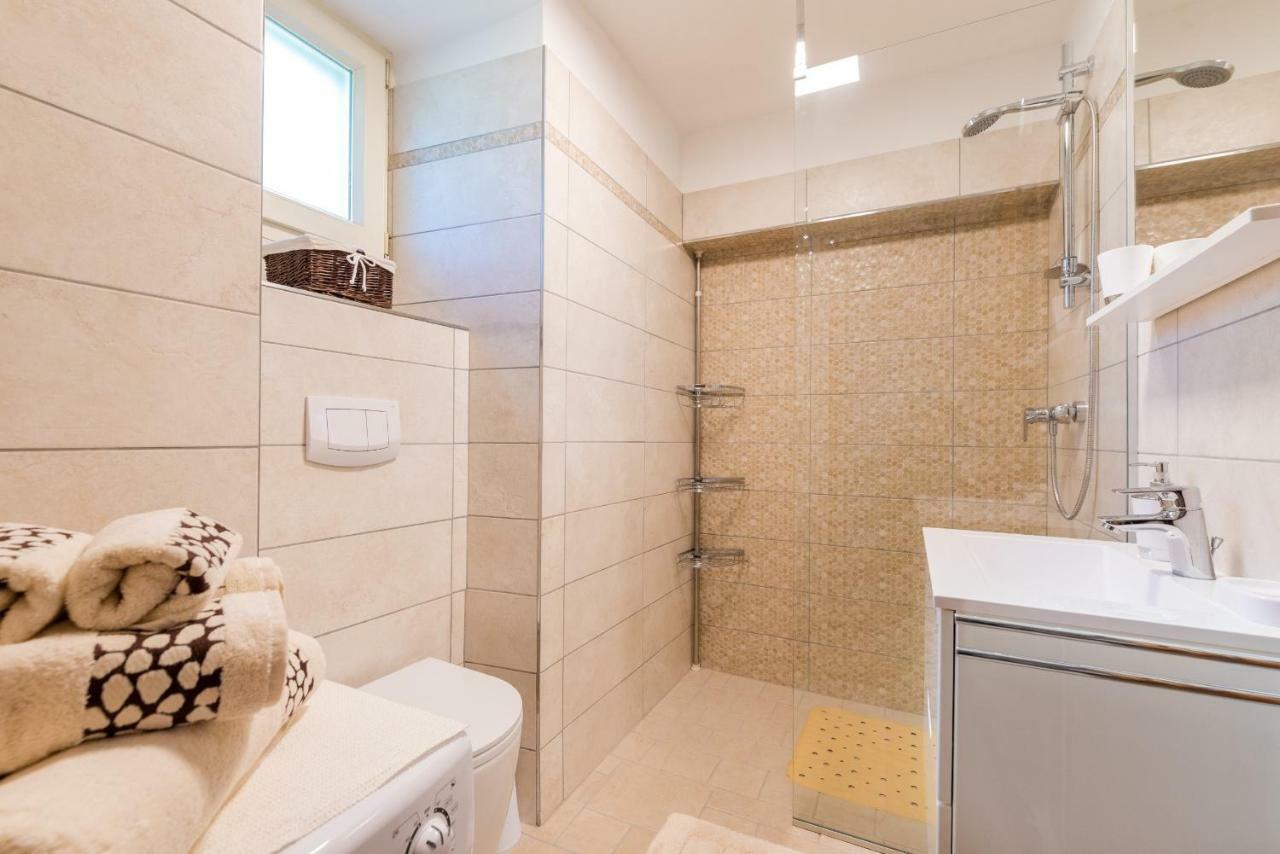 Holiday Home Mattiuzi Nedescina Ngoại thất bức ảnh